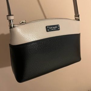 Kate Spade cross body purse